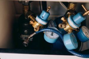 how to test for gas leaks safely at home